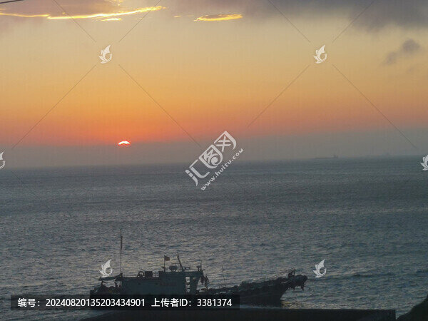漁船夕陽