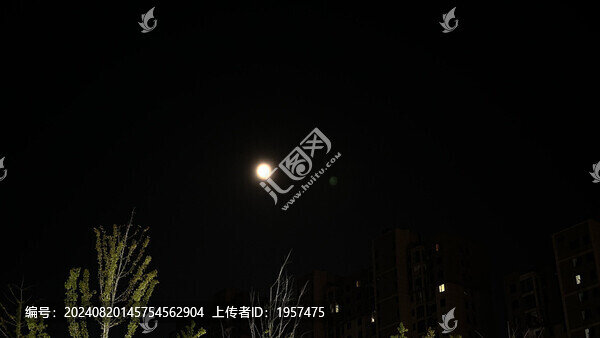 月亮