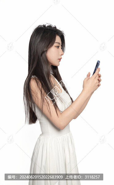 使用手機(jī)的東方女性年輕美女