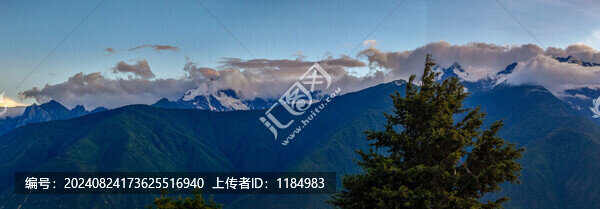 梅里雪山