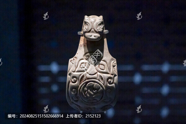 獸首兔紋玉帶鉤