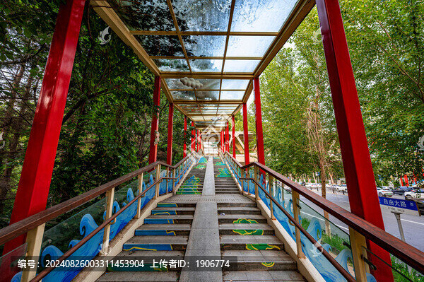 以西游記風(fēng)格裝飾的長春立交橋