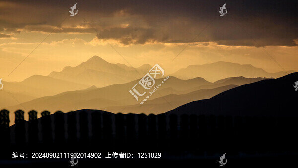 阿尼瑪卿雪山