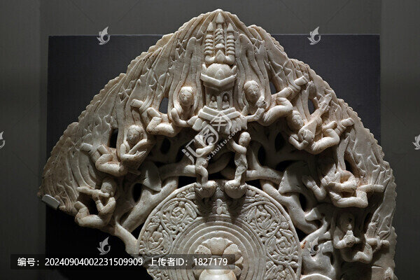 樹冠屏成鋪彌勒佛坐像