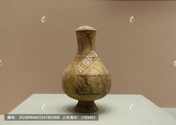 戰(zhàn)國(guó)彩繪水波紋陶壺