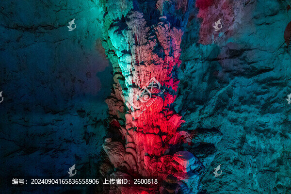 喀斯特地貌溶洞平果通天河景區(qū)
