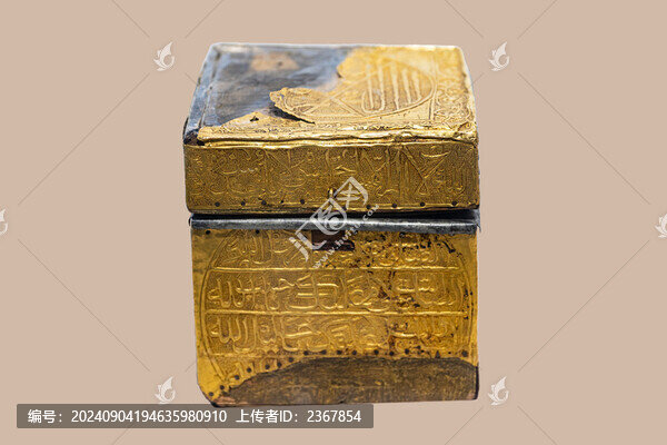 莎車博物館展出的清代金包木盒