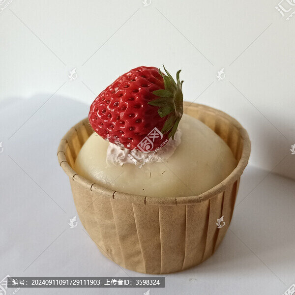 草莓雪媚娘