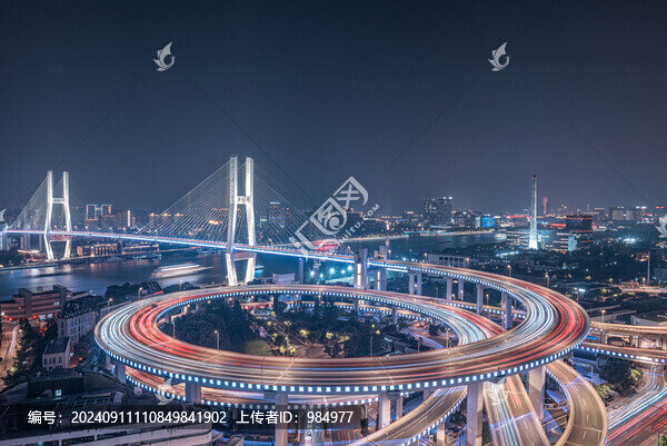 上海南浦大橋車軌夜景城市風(fēng)光