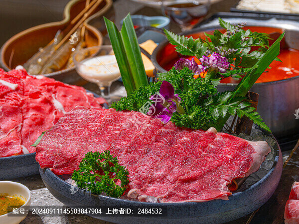 泰式冬陰功海鮮牛肉套餐