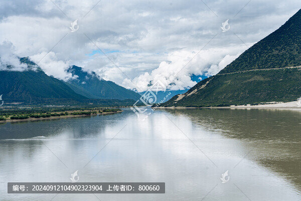 西藏林芝雅魯藏布大峽谷風光