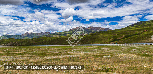 青藏高原唐古拉山風(fēng)光