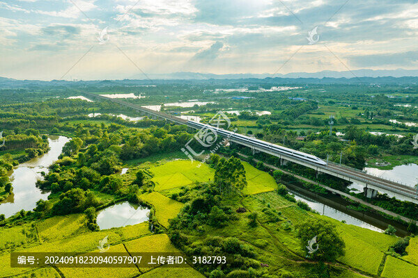 中國(guó)廣西桂林臨桂金秋田園風(fēng)光