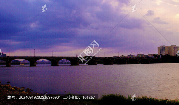 松花江晚霞