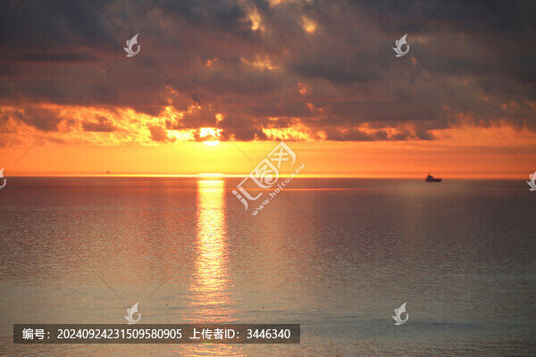 汕頭南澳島海上日出