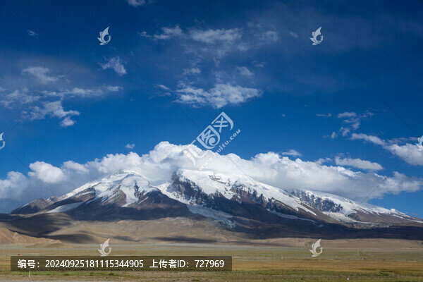 慕士塔格峰雪山