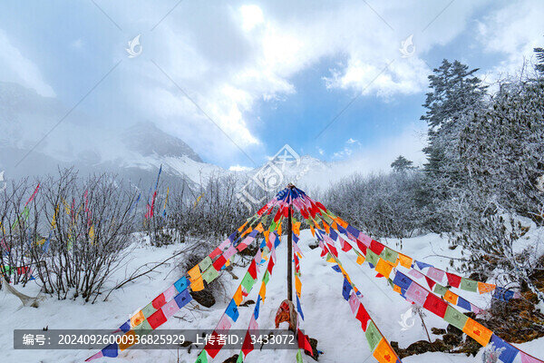 四川海螺溝貢嘎山冬季冰雪