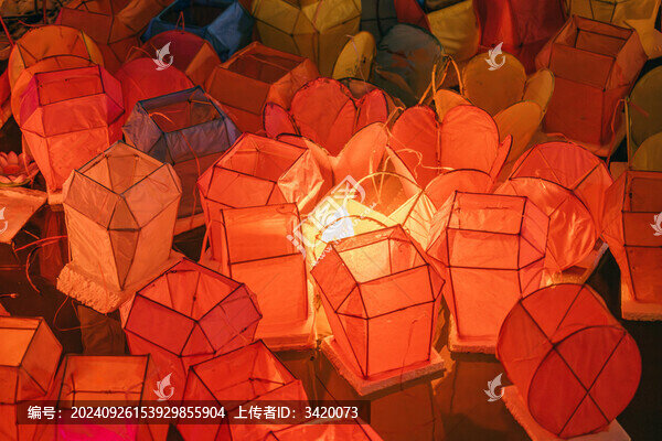 桂林資源縣河燈節(jié)紅色祈福河燈