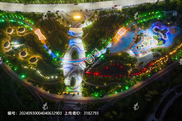 廣西蒙山縣蠶繭絲綢主題公園夜景