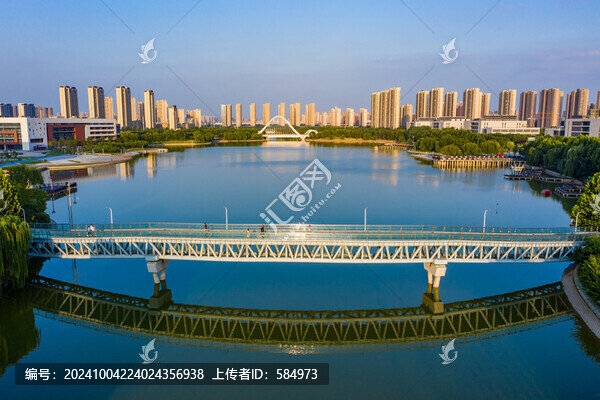 航拍鄭州天健湖公園城市綠色濕地