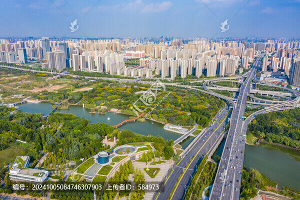 航拍鄭州雕塑公園西流湖水系景觀