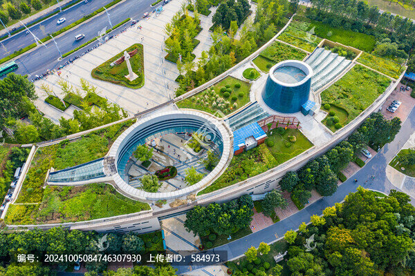 航拍鄭州雕塑公園西流湖水系景觀