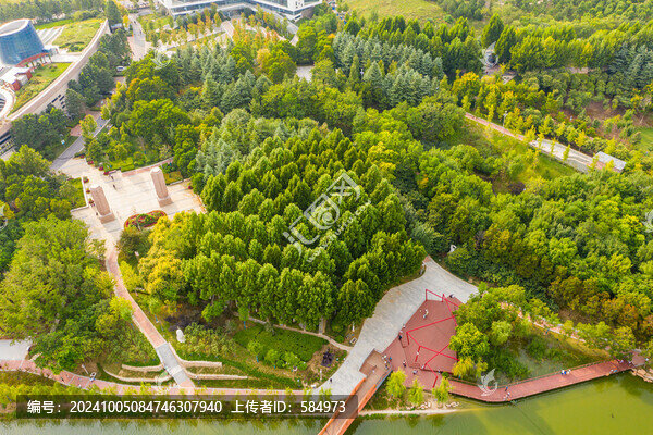 航拍鄭州雕塑公園西流湖水系景觀