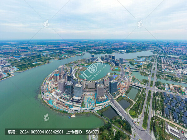 航拍鄭州北龍湖金融島環(huán)形建筑群