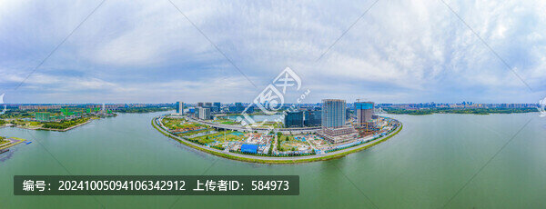 航拍鄭州北龍湖金融島環(huán)形建筑群