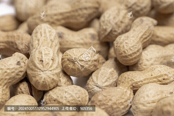 帶殼花生