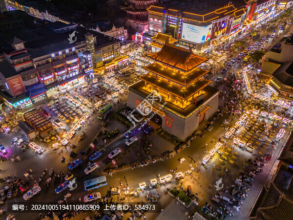 航拍河南開封鼓樓廣場鼓樓夜市