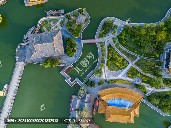 航拍河南開封清明上河園景區(qū)風(fēng)光