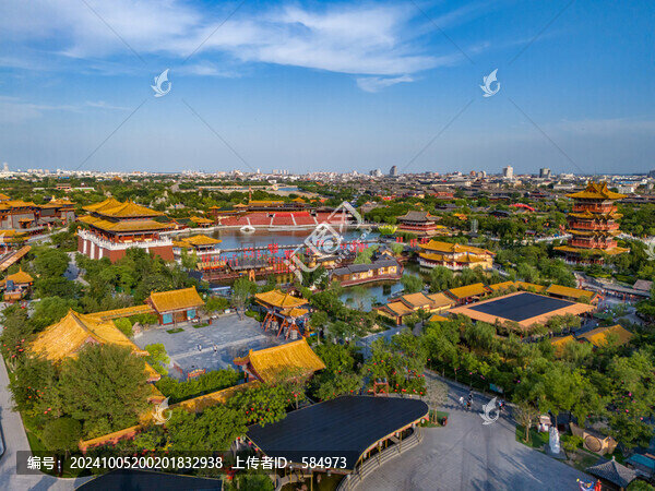 航拍河南開封清明上河園景區(qū)風光