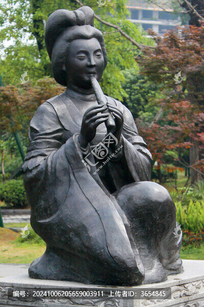 樂器演奏雕塑