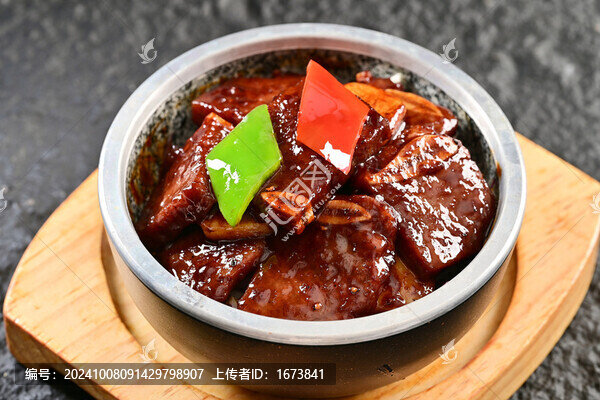 黑椒牛仔骨炒年糕