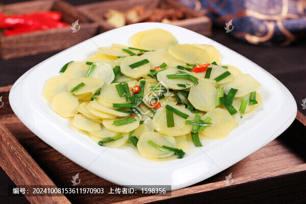 小炒土豆片