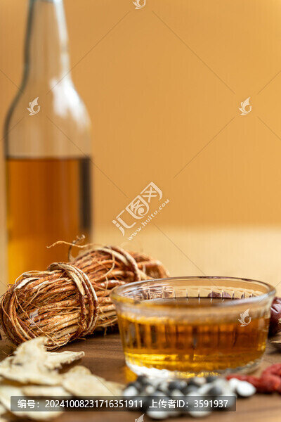 滋補藥酒與中藥材