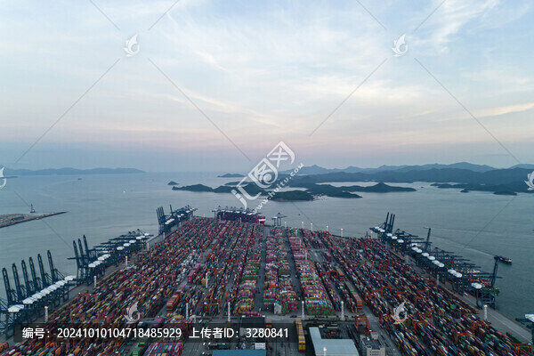 深圳鹽田港口碼頭景觀