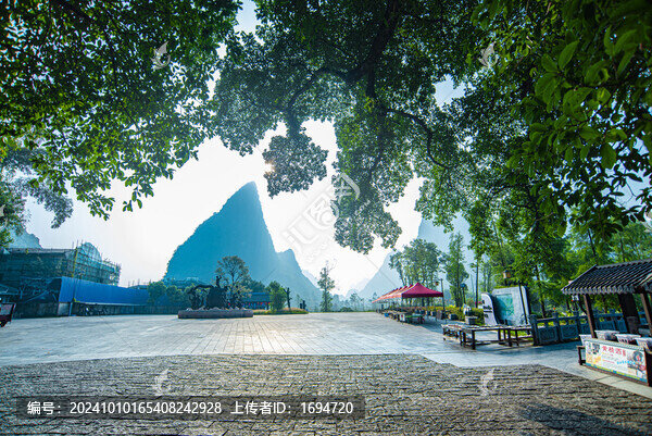 古鎮(zhèn)晨光