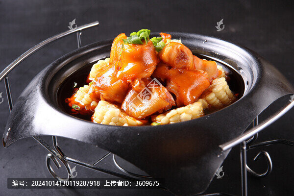 玉米棒燉豬手