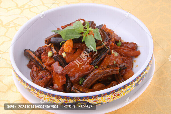 鱔魚燜罐肉