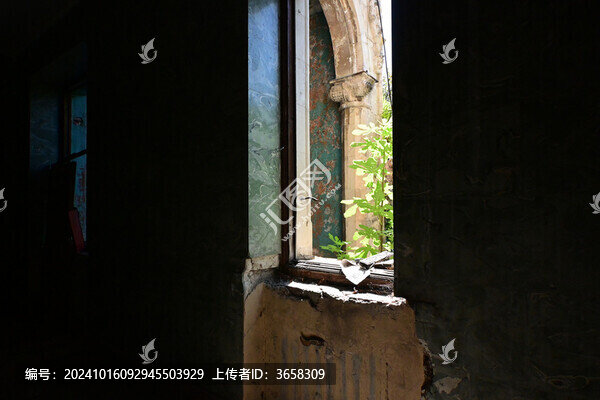 前蘇聯(lián)廢棄建筑室內(nèi)