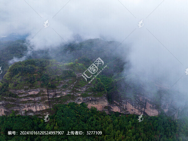 永康方巖景區(qū)云霧風光