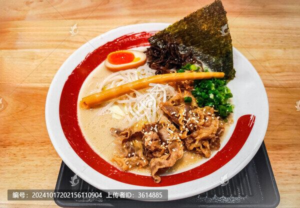 日式肥牛拉面