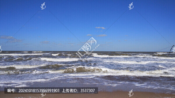 海浪翻滾