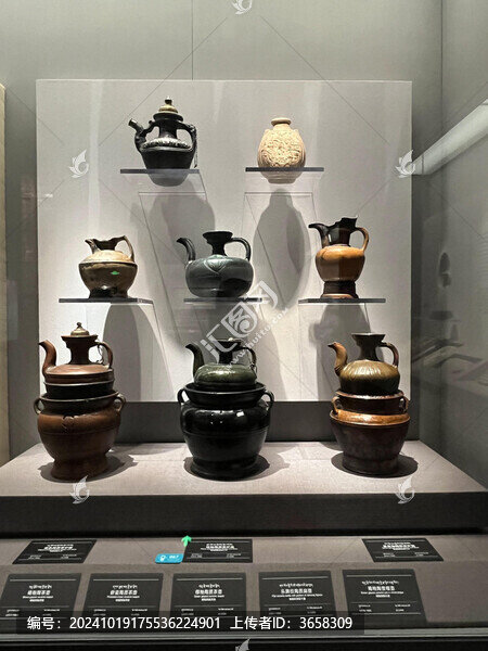 藏文化器皿展覽