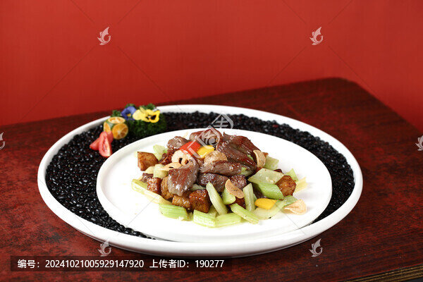 金蒜牛小排
