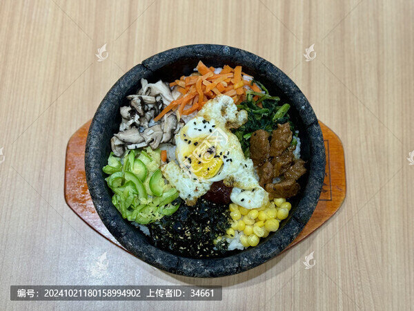 韓式牛肉石鍋拌飯
