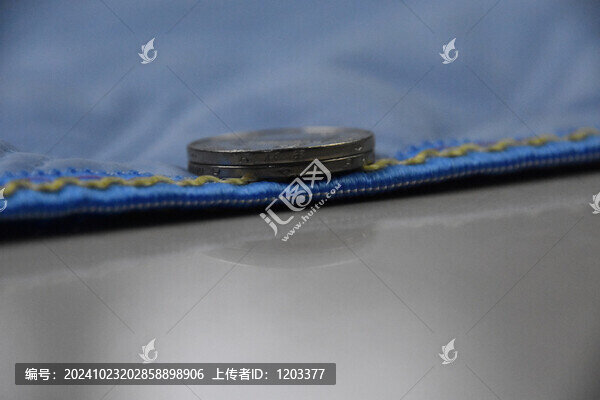 布料硬幣對比