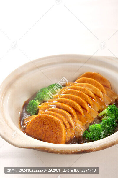 荔浦芋頭扣肉煲